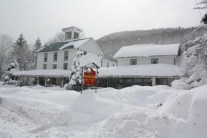 Colonial Inn Pine Hill 외부 사진