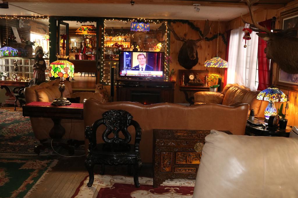 Colonial Inn Pine Hill 외부 사진